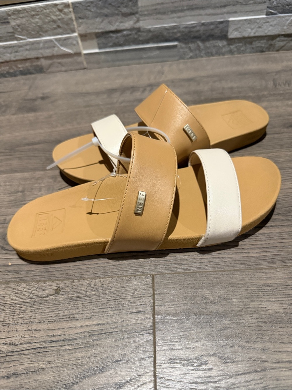 Reef Cushion Vista Arch Support Sandals Sz 9 - Picture 8 of 8